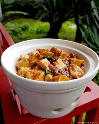  Le Tofu Rou: Un mets crémeux au poivre Sichuan qui danse sur votre langue !