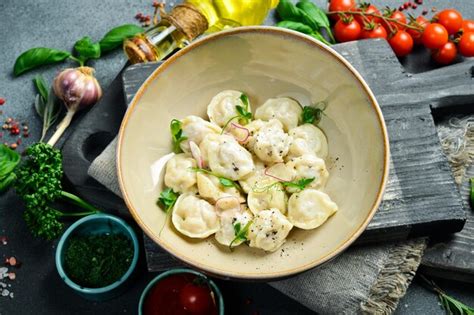  Pelmeni en Soupe: Un Délice Frais aux Saveurs de la Sibérie